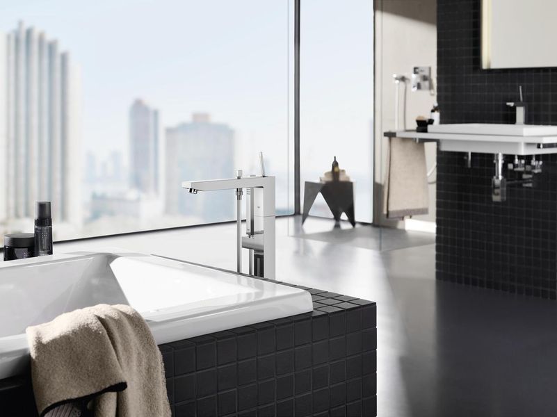 Смеситель для ванны напольный Grohe Eurocube 23672001 23672001 фото