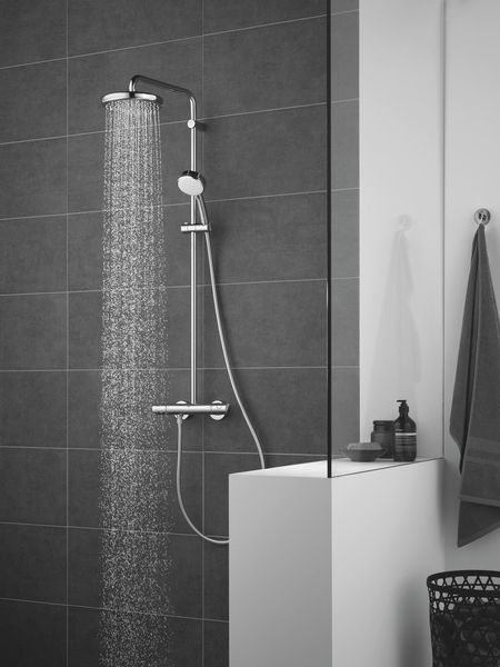 Душова система з термостатом Grohe New Tempesta Cosmopolitan 210 27922001 27922001 фото